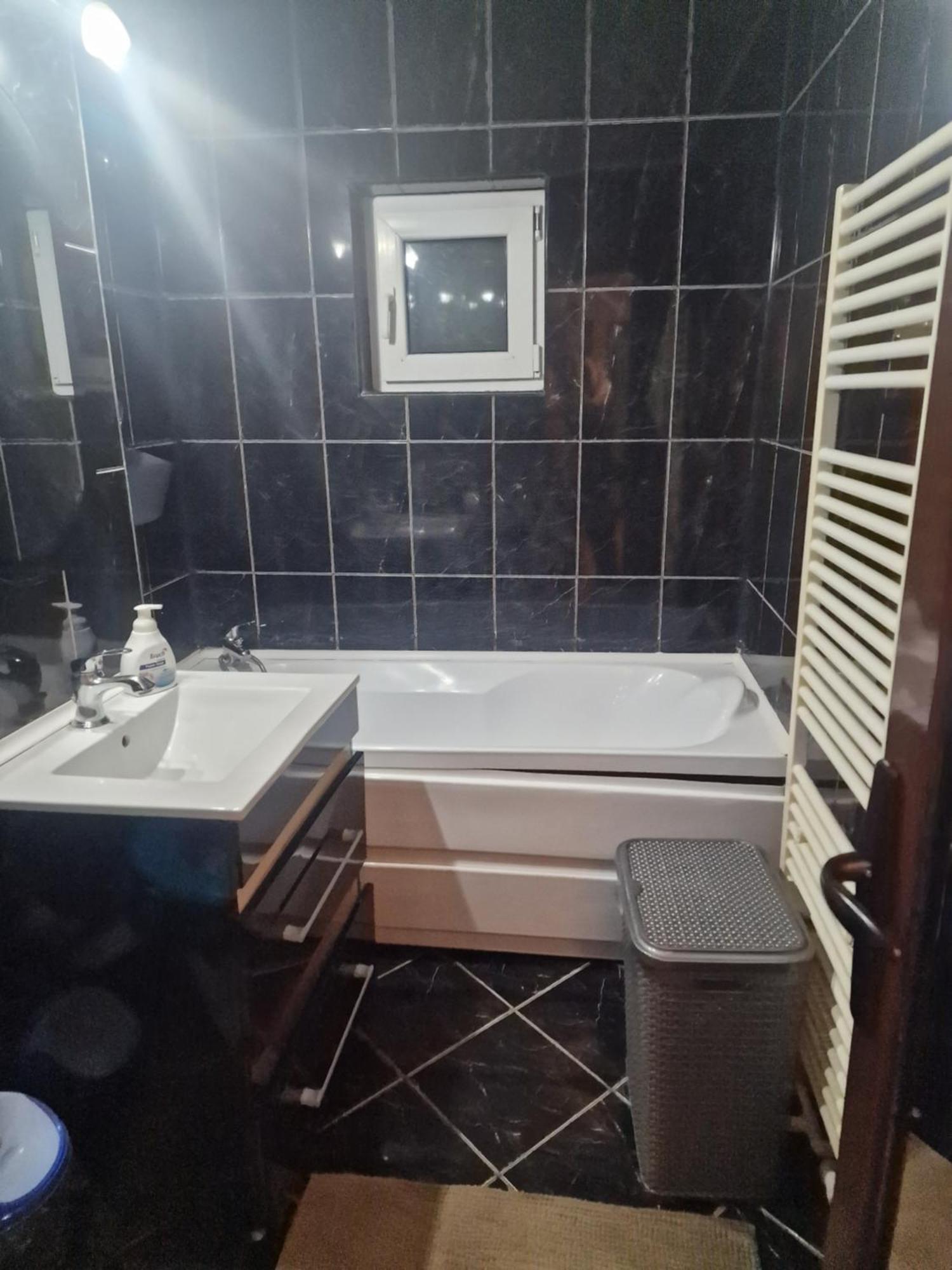 2 Bedrooms Apartment. غالات المظهر الخارجي الصورة